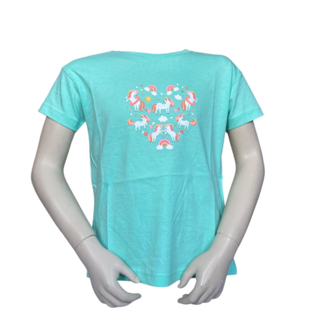 T-shirt in de kleur turquoise met hartvorm eenhoorns print. Is van het merk Blue Seven en het materiaal is van 100% katoen. Verkrijgbaar in diverse maten.