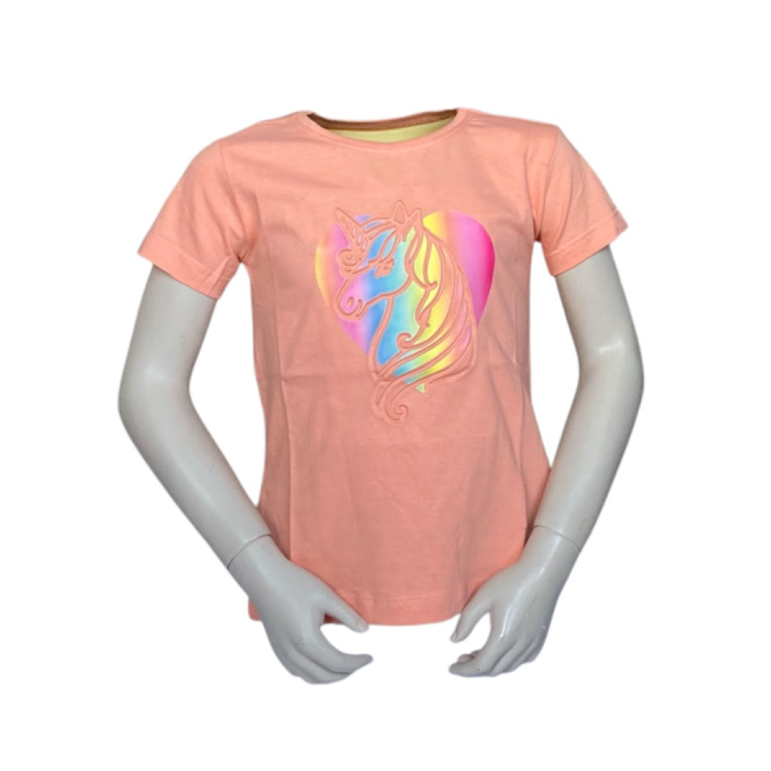 T-shirt met regenboog éénhoorn in hart. Van het merk Blue Seven, materiaal is van 100% katoen en in schillende maten verkrijgbaar.