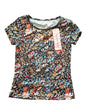 Shirt met drukke bloemen print verkrijgbaar in de maten 98/104 t/m 164. 95% polyester en 5% elastan.